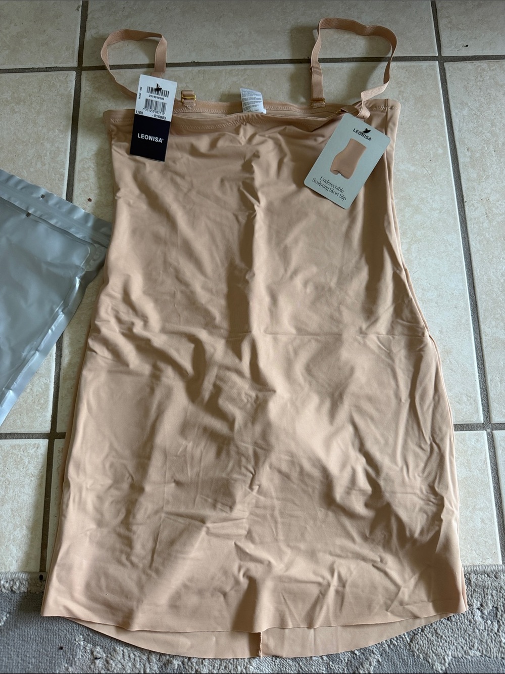 LEONISA Sculpting Seamless Bodysuit - Nude - Picture 4 of 4